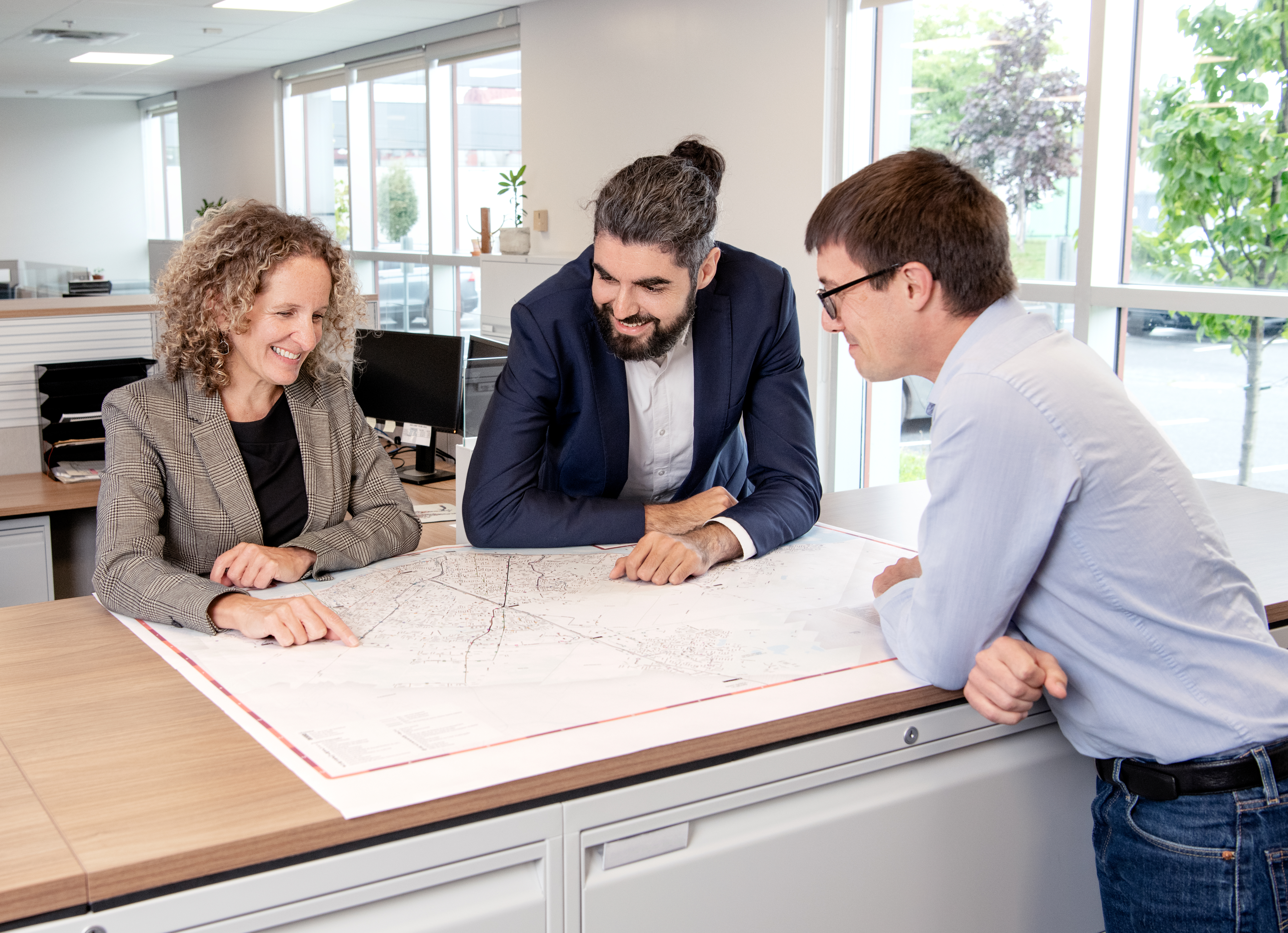 Des personnes qui travaillent ensemble